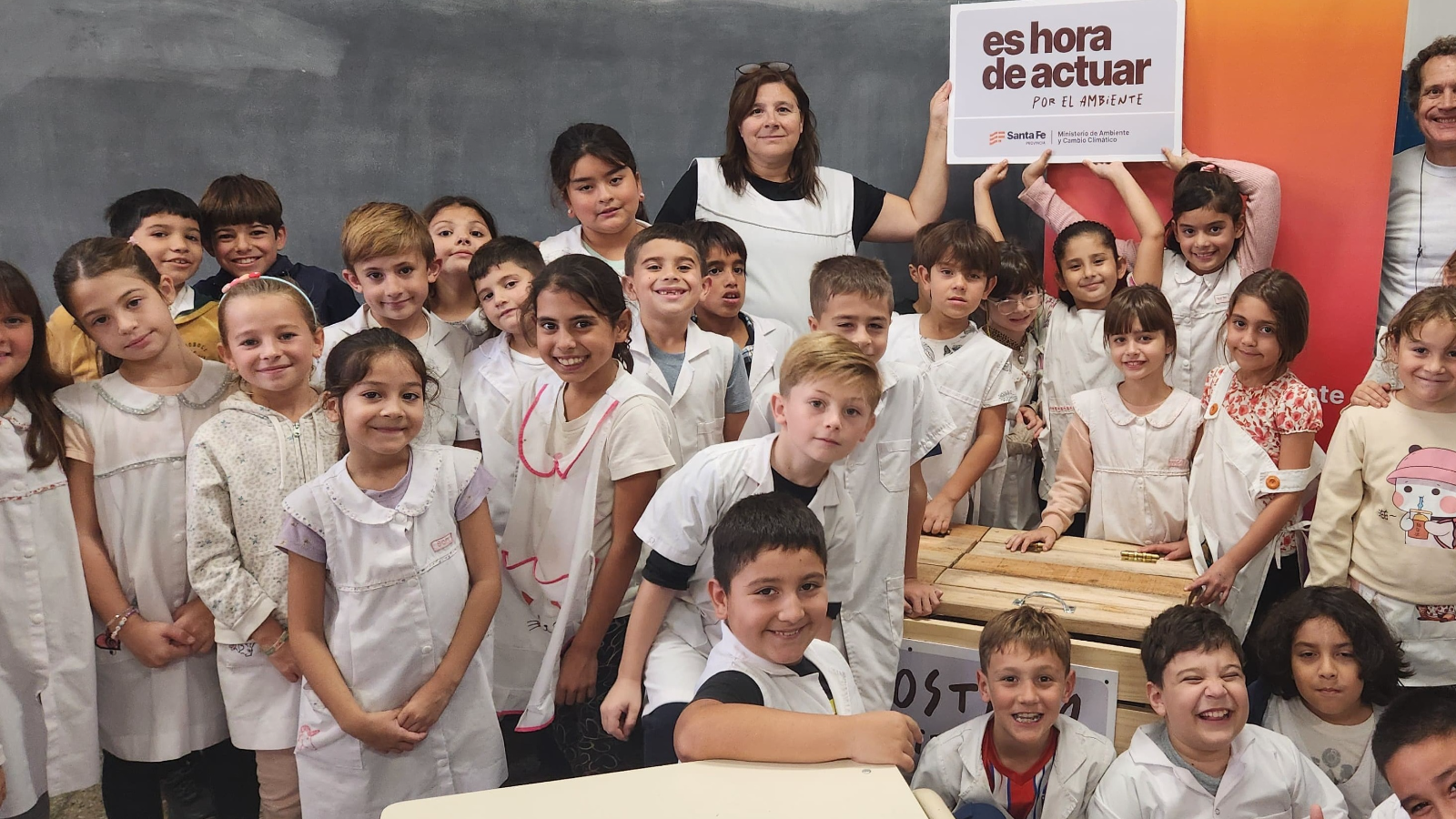 Esta semana, y promovida desde la comuna local, se llevó adelante un taller para enseñar a los alumnos sobre reciclado y cuidado del medio ambiente.