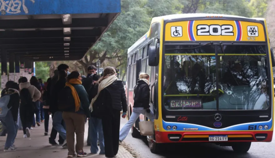El Gobierno bonaerense aplicará una actualización tarifaria en colectivos urbanos e interurbanos desde el 1 de junio de 2026.