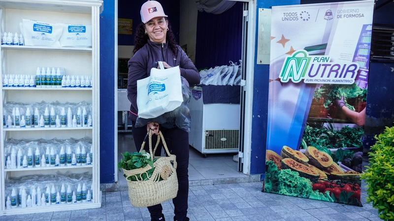 El programa provincial mantiene su cronograma durante las vacaciones de invierno y alcanza a 18.500 familias de la capital formoseña.