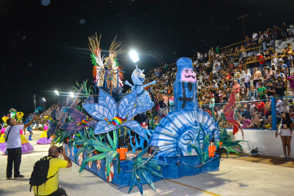 carnaval en Paso de los Libres